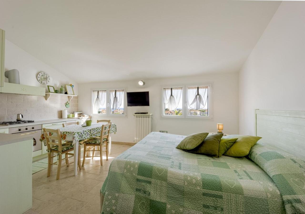 Agriturismo Le Girandole Diano Marina Eksteriør billede