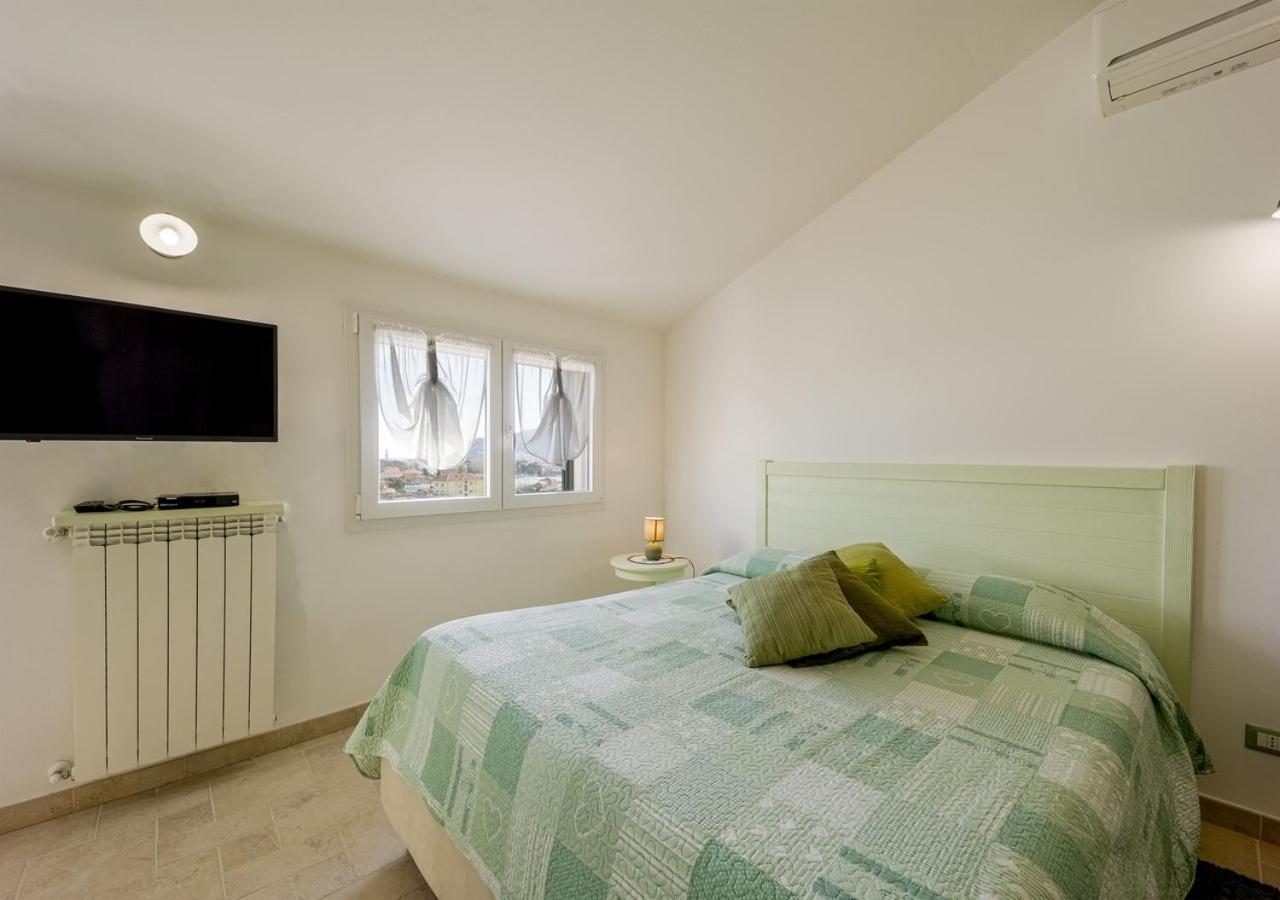 Agriturismo Le Girandole Diano Marina Eksteriør billede